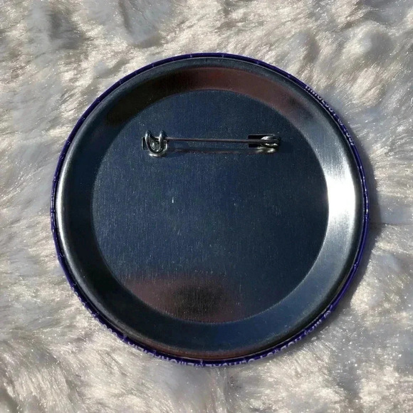 I Like Socks The Clinton’s Cat Button - Picture 2 of 2